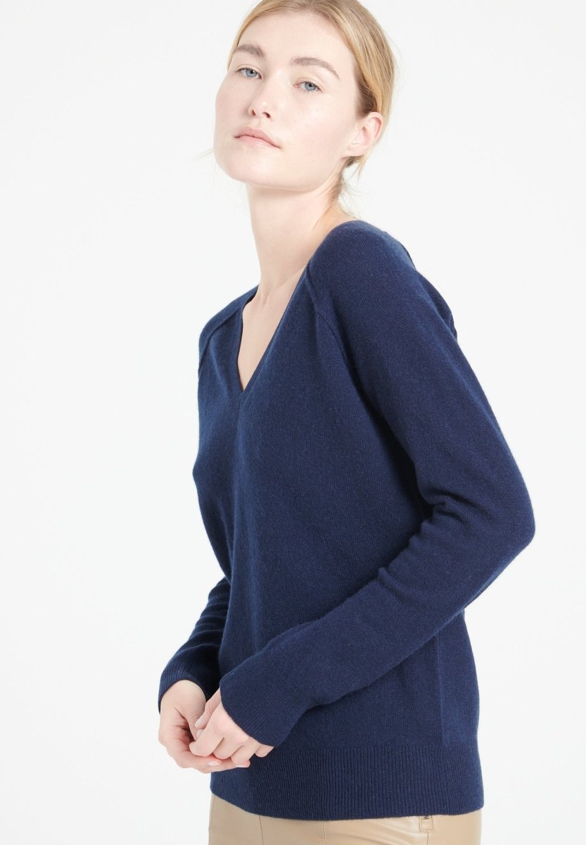 Pull col V cachemire bleu marine femme - LILLY 6