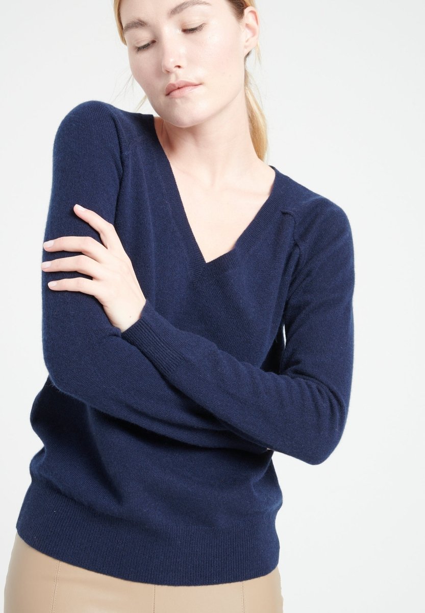 Pull col V cachemire bleu marine femme - LILLY 6